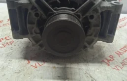 Генератор для Audi A4 2003 года на фотографиях