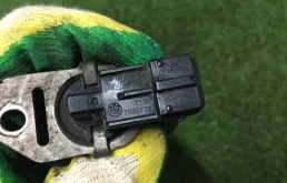 Электромагнитный клапан АКПП для BMW X5 на фотографиях