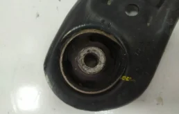 Подрамник двигателя для Volkswagen Polo 2010 года на фотографиях