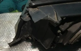 Фары для Toyota Land Cruiser 2011 года на фотографиях