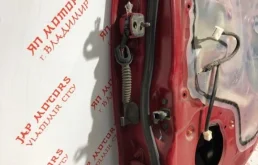 Дверь задняя правая для Nissan X-Trail 2006 года на фотографиях