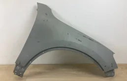 Крыло правое для Volkswagen Touareg 2016 года на фотографиях