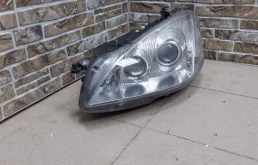 Фара левая для Mercedes-Benz S class 2005 года на фотографиях
