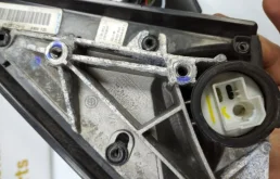 Стекла и зеркала для BMW X3 2010 года на фотографиях