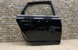 Двери для Audi A6 2003 года на фотографиях