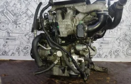 Двигатель для Mazda MPV 2010 года на фотографиях