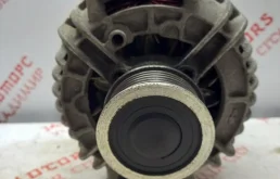 Генератор для Audi A4 2003 года на фотографиях