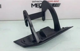 Крышка форсунки фароомывателя правая для Mercedes-Benz C class на фотографиях