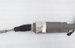 Рулевая рейка для Audi A6 2018 года на фотографиях