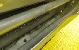 Двери для Mercedes-Benz C class 2004 года на фотографиях