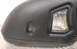 Стекла и зеркала для Volvo S40 2012 года на фотографиях