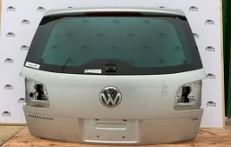 Дверь багажника для Volkswagen Touareg 2003 года на фотографиях