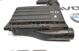 Корпус воздушного фильтра для Skoda Octavia 2014 года на фотографиях