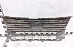 Решетка радиатора для Ford Explorer 2013 года на фотографиях