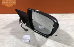 Стекла и зеркала для Nissan X-Trail 2021 года на фотографиях