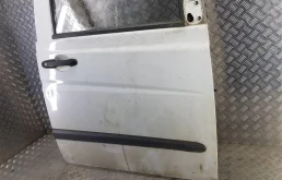 Дверь передняя правая для Mercedes-Benz Vito 2010 года на фотографиях