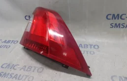 Фонарь правый для Volvo S60 2012 года на фотографиях