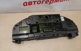 Приборная панель для Mercedes-Benz C class 2009 года на фотографиях