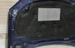 Капот для Volkswagen Jetta 2007 года на фотографиях