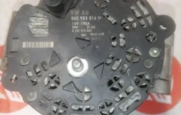 Генератор для Audi A6 2011 года на фотографиях