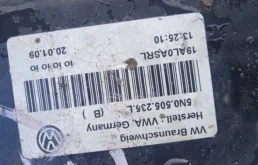 Задний подрамник для Volkswagen Tiguan 2013 года на фотографиях