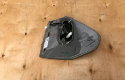 Фонарь правый для Lexus RX 2008 года на фотографиях