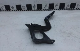 Петля капота правая для Toyota RAV4 на фотографиях