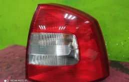 Фонарь правый для Skoda Octavia 2008 года на фотографиях