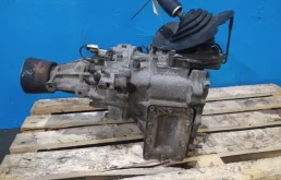 Раздатка для Mitsubishi Pajero 1998 года на фотографиях