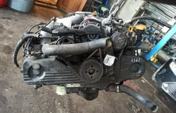 Двигатель без навесного для Subaru Legacy 2015 года на фотографиях