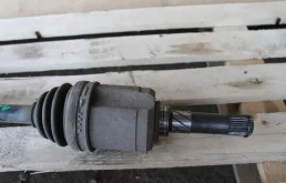 Привод передний левый для Nissan X-Trail 2007 года на фотографиях