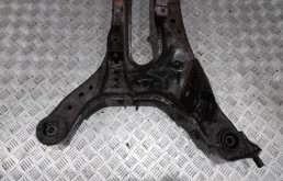 Задний подрамник для Nissan Teana 2012 года на фотографиях