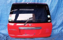 Крышка багажника для Nissan X-Trail 2000 года на фотографиях