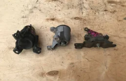 Подушка двигателя задняя левая нижняя для Nissan Teana 2010 года на фотографиях