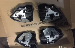 Уплотнитель передней правой двери для BMW 5er 2015 года на фотографиях