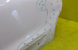 Дверь задняя левая для Porsche Macan 2023 года на фотографиях