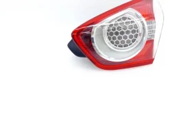 Фонарь внутренний правый для Ford Kuga 2010 года на фотографиях