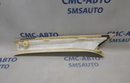 Накладка лобового стекла левая для Mercedes-Benz GLK class 2015 года на фотографиях