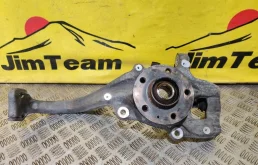 Кулак поворотный правый для Audi A6 2016 года на фотографиях