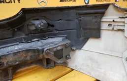 Бампер задний для Mercedes-Benz C class 2004 года на фотографиях