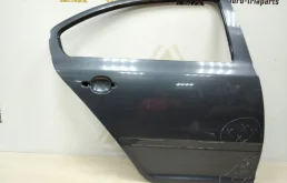 Дверь задняя правая для Skoda Octavia 2005 года на фотографиях