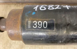 Карданный вал задний для Mitsubishi Pajero 2001 года на фотографиях