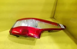 Фонарь внешний правый для Nissan Qashqai 2018 года на фотографиях