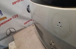 Крышка багажника для Mercedes-Benz GLK class 2011 года на фотографиях