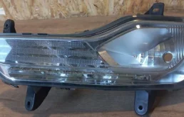 Противотуманка (ПТФ) передняя левая для Ford Kuga 2012 года на фотографиях