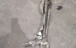 Рулевая рейка для Ford Focus 2004 года на фотографиях