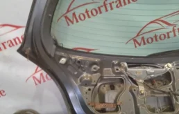 Крышка багажника для Nissan Almera 2001 года на фотографиях