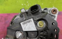 Генератор для Skoda Octavia 2004 года на фотографиях