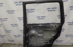 Дверь задняя правая для Volvo XC90 2002 года на фотографиях