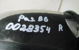 Стекла и зеркала для Volkswagen Passat 2006 года на фотографиях